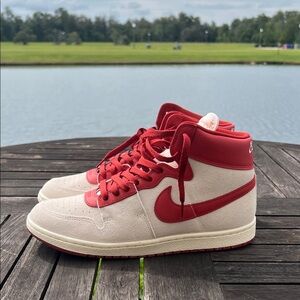 Jordan air ships Red and White High-Top Sneakers men’s 10.5 new